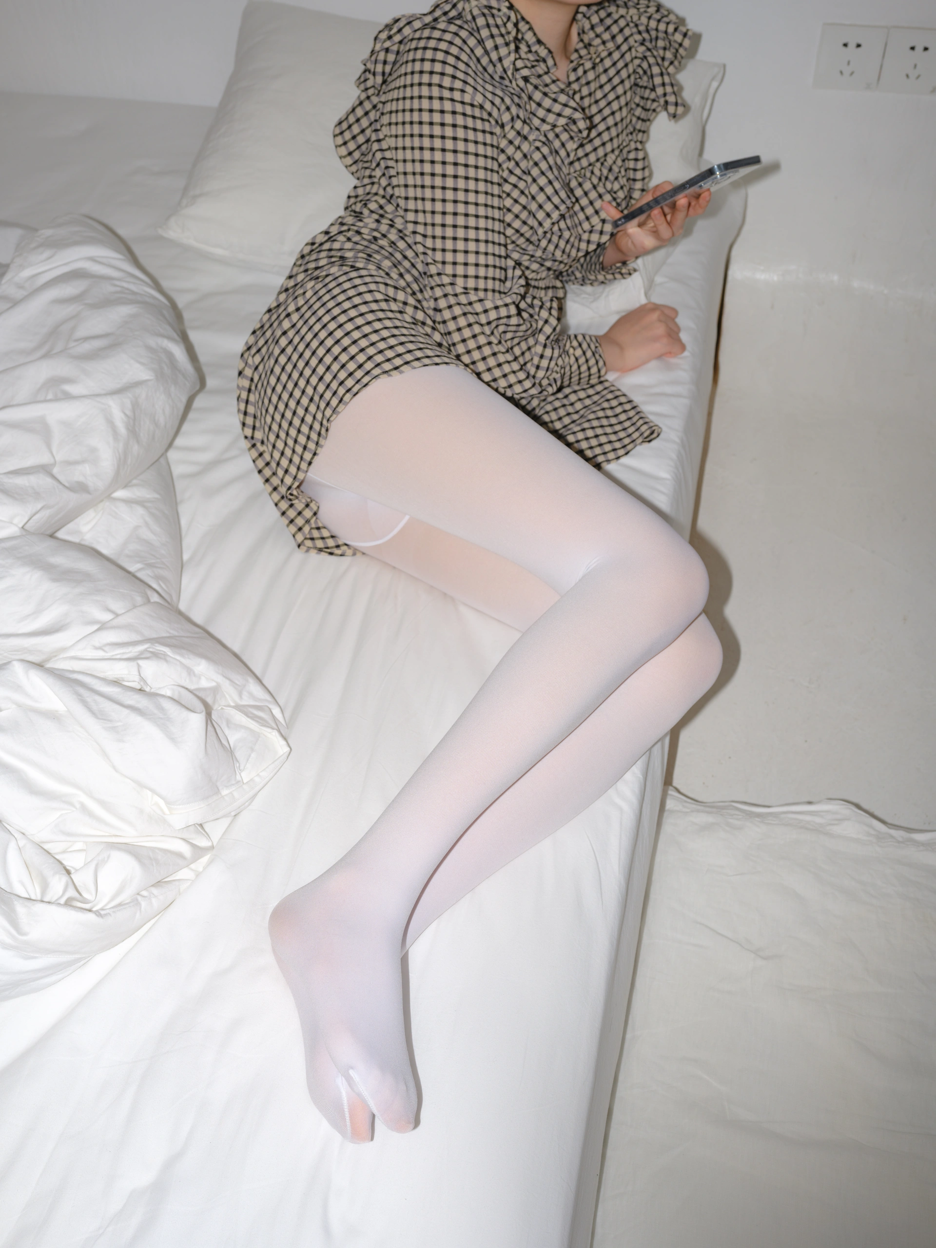 森萝财团写真 – aika 白丝 80D插图